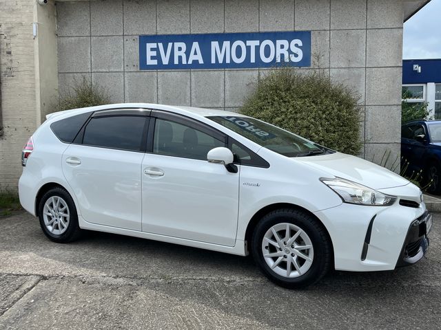 Image for 2015 Toyota Prius Alpha 7 SEATER HYBRID AUTOMATIC 1.8 PETROL //REVERSE CAMERA//KEYLESS ENTRY//