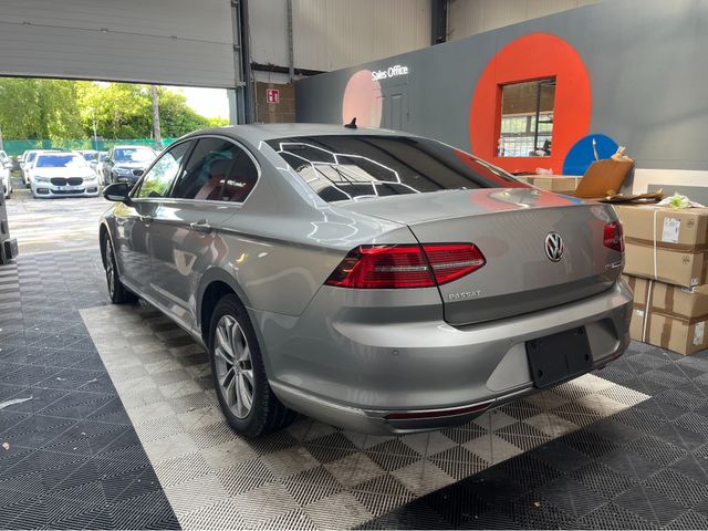 Image for 2016 Volkswagen Passat 2016 VOLKSWAGEN PASSAT TSI HIGH LINE 1.4 AUTOMATIC / CRUISE CONTROL / REVERSE CAMERA / ELECTRIC MEMORY SEATS AND MORE