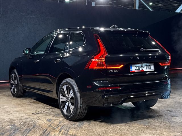 Image for 2023 Volvo XC60 2.0 HYBRID - AUTOMATIC - SUNROOF - ALLOY WHEELS - ELECTRIC TAILGATE - CREAM LEATHER INTERIOR - ELECTRIC SEATS - CRUISE CONTROL - MULTI FUNCTION STEERING WHEEL 