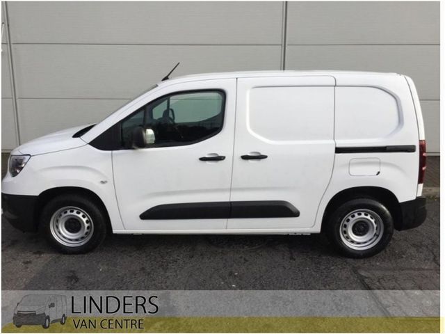 Image for 2025 Opel Combo 3 SEATS 251 PRE REG