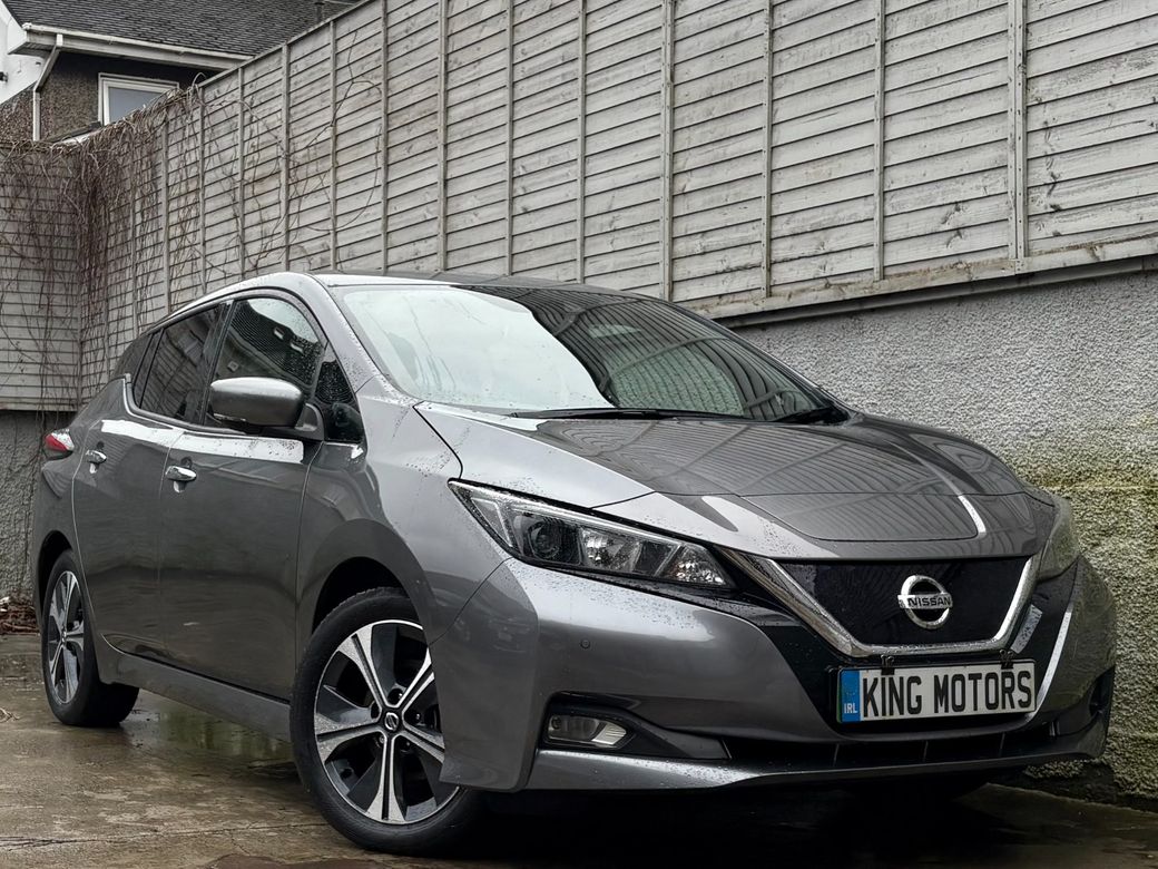 Image for 2022 Nissan Leaf N-CONNECTA / APPLE & ANDROID AUTO / NAV / RADAR CRUISE / HALF-LEATHER / PARK SENSORS / BALANCE OF 8 YEAR NISSAN BATTERY WARRANTY / *FINANCE PACKAGES AVAILABLE*