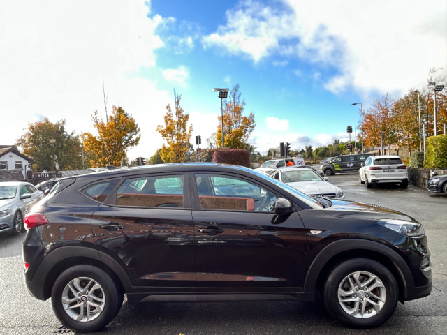 Image for 2017 Hyundai Tucson 1.7 S BLD 116PS 5DR *LOW KMS*