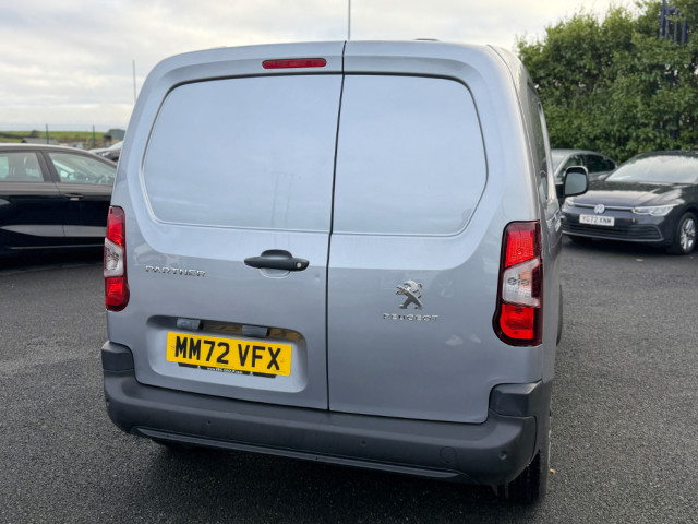 Image for 2022 Peugeot Partner BLUEHDI PROFESSIONAL PREMIUM L1