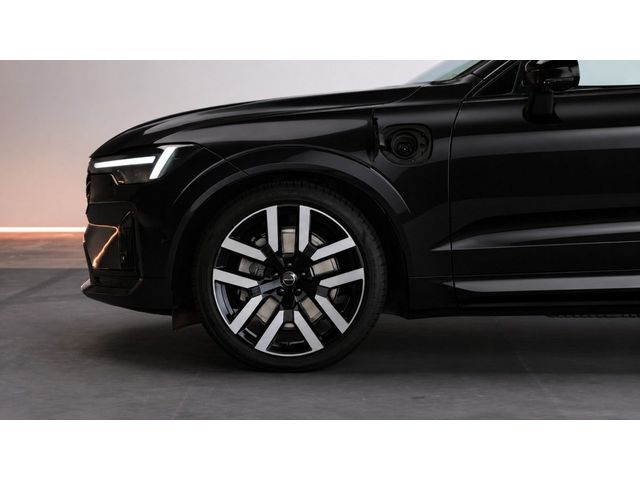 Image for 2027 Volvo XC60 200 KM OF ELECTRIC RANGE THE NEW VOLVO XC60 PLUG-IN HYBRID