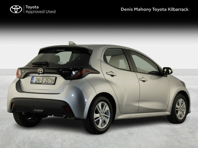 Image for 2024 Toyota Yaris LUNA