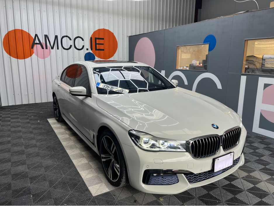 Image for 2017 BMW 7 Series 2017 BMW 740E IPERFORMANCE M-SPORT 2.0 AUTOMATIC / CRUISE CONTROL / 360° CAMERA / ELECTRIC MEMORY & HEATED SEATS / AMBIENT LIGHTS / PANORAMIC SUNROOF AND MORE