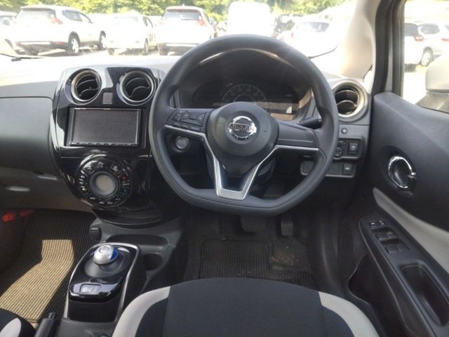 Image for 2020 Nissan Note E-POWER HYBRID - PUSH START/STOP BUTTON - 360 REVERSE CAMERA