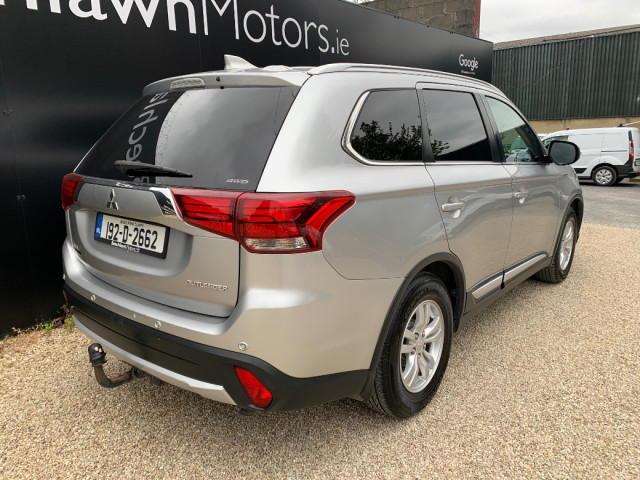 Image for 2019 Mitsubishi Outlander 2.2 DI-D 4WD COMMERCIAL // NO VAT // 07/27 CVRT // GREAT CONDITION // CRUISE, REVERSE CAMERA AND AIR CON // 