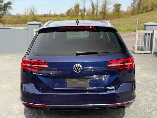 Image for 2018 Volkswagen Passat 2.0 TDI HIGHLINE PREMIUM PLUS 190 BHP DIESEL AUTOMATIC // IMMACULATE EXAMPLE LIKE NEW // VIRTUAL DASH // ELECTRIC HEATED HALF LEATHER // CRUISE CONTROL // APPLE CARPLAY // UPGRADED GT ALLOYS