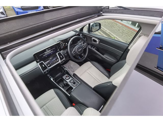 Image for 2024 Kia Sorento 2.2 MY23 SAM AUTOMATIC DIESEL **SUNROOF + 7 SEATER** - FINANCE AVAILABLE - CALL US TODAY ON 01 492 6566 OR 087-092 5525