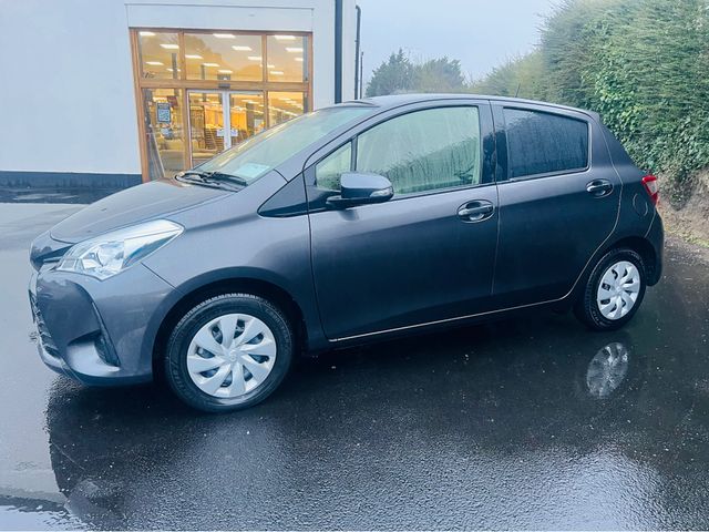 Image for 2019 Toyota Yaris ALLOYS //REVERSE CAM // MULTI-FUNC WHEEL