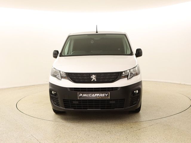 Image for 2021 Peugeot Partner 