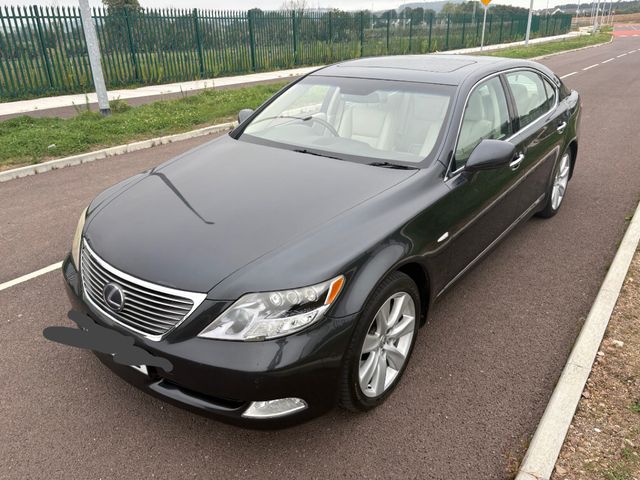 Image for 2008 Lexus LS 600 H 600H LRSR LWB! 1 OWNER 1 YEAR NCT , Presidential Model, Full Leather Seats, Leather Upholstery, Metallic Paint, Panoramic Sunroof, Reversing Camera, Parking Sensors, Touchscreen Radio, Electric Seats 
