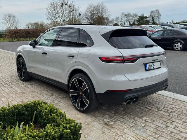 Image for 2020 Porsche Cayenne V6 E Hybrid 