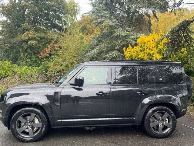 Image for 2024 Land Rover Defender X-DYNAMIC HSE