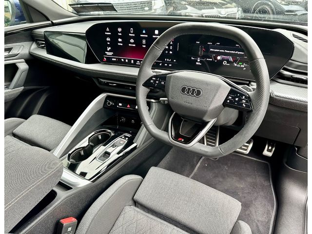 Image for 2025 Audi Q5 40 TDI Q S LINE 204PS