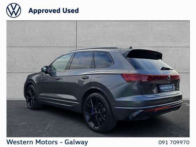 Image for 2025 Volkswagen Touareg R-Line phev 462bhp, adaptive air suspension, pan roof, 22" alloys