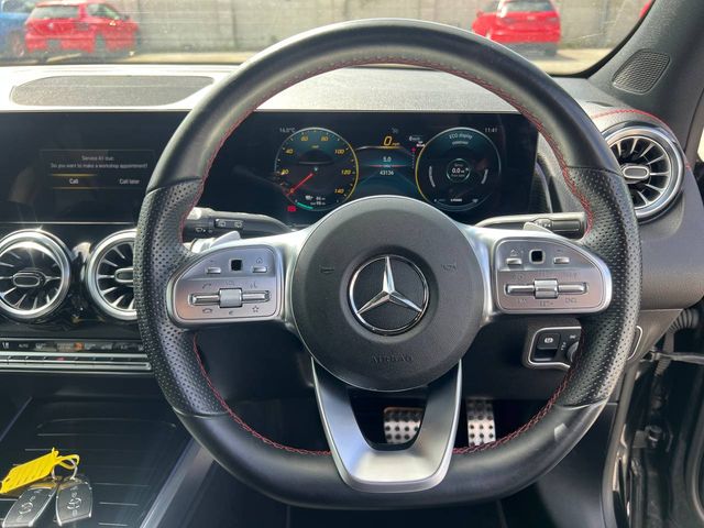Image for 2024 Mercedes-Benz EQB EQB350 AMG-LINE 4MATIC 7-SEATER 66.5KWH // VIRTUAL COCKPIT // HEATED SEATS // AMBIENT LIGHTING