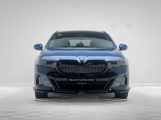 Image for 2025 BMW 5 Series 530E M SPORT PRO TOURING