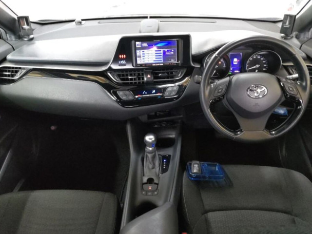 Image for 2017 Toyota C-HR 1.8 Petrol Hybrid Auto
