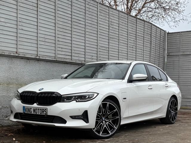 Image for 2021 BMW 3 Series 330e SE PRO AUTO / 20" UPGRADED ALLOYS / APPLE & ANDROID / ONE OWNER / BMW HISTORY / *FINANCE OPTIONS AVAILABLE*