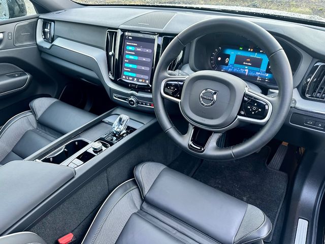 Image for 2025 Volvo XC60 + T6 PHEV A RECHARGE PLUS EDITION AWD BLACK