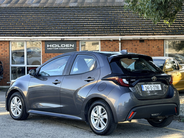 Image for 2024 Toyota Yaris Hybrid 1.5 Luna