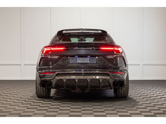 Image for 2021 Lamborghini Urus V8