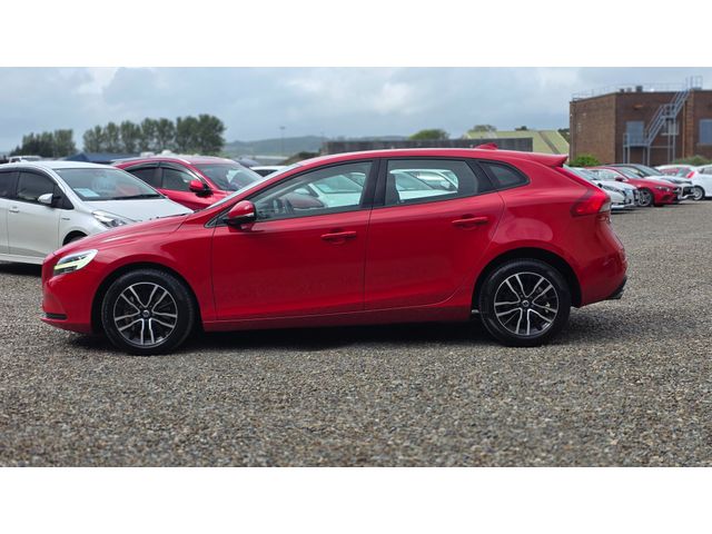 Image for 2019 Volvo V40 T3 Kinetic 