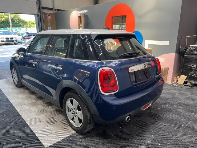 Image for 2016 Mini Cooper 2016 MINI COOPER 1.5 AUTOMATIC / CRUISE CONTROL / PARKING CAMERA AND MORE