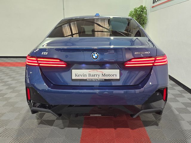 Image for 2024 BMW i5 EDRIVE40 M SPORT AUTOMATIC **ONE OWNER / 19" ALLOYS / APPLE CARPLAY & ANDROID AUTO / CRUISE CONTROL / ESPRESSO BROWN LEATHER / HEATED FRONT SEATS / SAT NAV / REVERSE CAMERA / WIRELESS PHONE CHARGING**