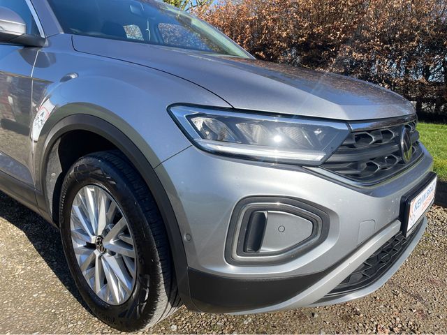 Image for 2022 Volkswagen T-Roc 1.0 LITRE TSI LIFE MODEL