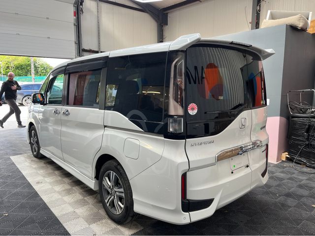 Image for 2019 Honda Stepwagon €24950 2019 HONDA STEPWAGON G HYBRID SENSING 2.0 AUTOMATIC / CRUISE CONTROL / REVERSE CAMERA / HEATED SEATS / AUTOMATIC DOORS / 7 SEATS AND MORE