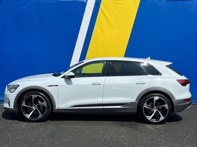Image for 2021 Audi e-tron 50 QUATTRO // BANG & OLUFSEN // ADAPTIVE AIR SUSPENSION // LEATHER HEATED POWERED SEATS
