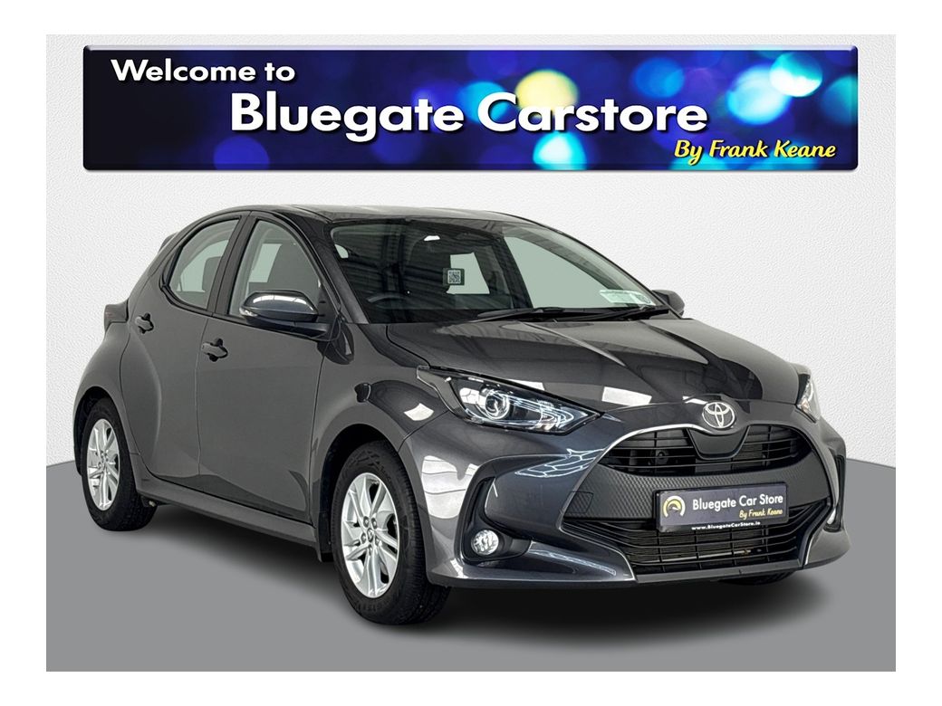 Image for 2024 Toyota Yaris HYBRID LUNA**SEMI DIGITAL DASH**KEYLESS START**BLACK CLOTH INTERIOR**TOUCH SCREEN MEDIA DISPLAY**REVERSE CAMERA**APPLE CARPLAY**DRIVE MODES**FINANCE AVAILABLE**