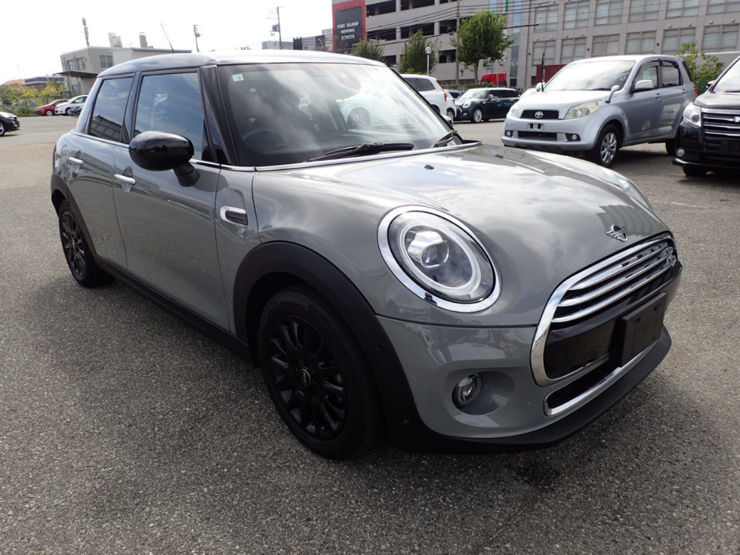 Image for 2020 Mini Cooper D 1.5D COOPER BLACK EDITION 5DR HATCHBACK AUTO // FULL BLACK LEATHER // STUNNING CAR // BUY WITH CONFIDENCE AA AND SIMI APPROVED DEALER 2025 // FINANCE ARRANGED // TRADE INS WELCOME // 