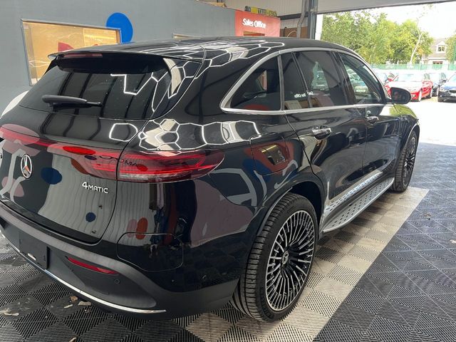 Image for 2024 Mercedes-Benz EQC 2024 EQC400 4MATIC CRUISE CONTROL / PARKING CAMERA / ELECTRIC MEMORY & HEATED SEATS / PADDLE SHIFTERS / AMBIENT LIGHTS / APPLE CARPLAY