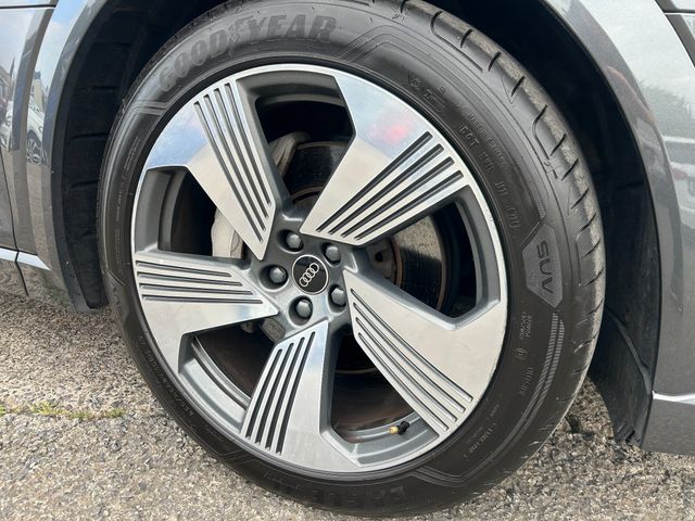 Image for 2022 Audi e-tron **AUTUMN SALE €1, 000 REDUCTION** 55 LONG RANGE S-LINE QUATTRO 408BHP 5DR55 LONG RANGE S-LINE QUATTRO 408BHP 5DR