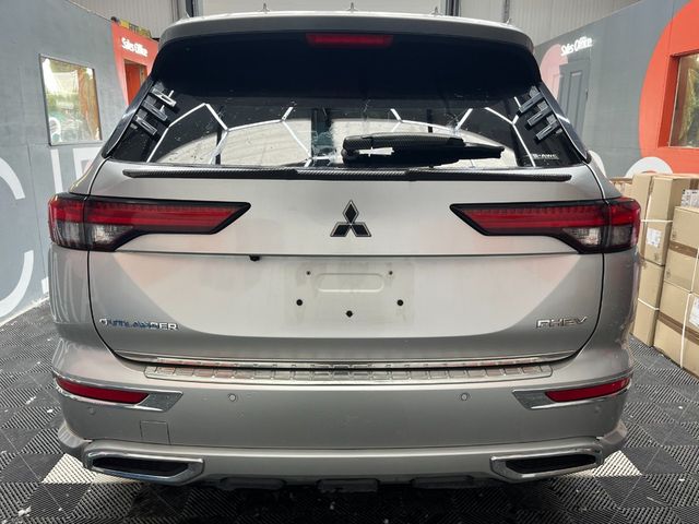 Image for 2022 Mitsubishi Outlander 2022 MITSUBISHI OUTLANDER P PHEV 2.4 AUTOMATIC / CRUISE CONTROL / 360 CAMERA / ELECTRIC MEMORY & HEATED SEATS / PADDLE SHIFTERS / PANORAMIC SUNROOF / 7 SEATS OPTION AND MORE