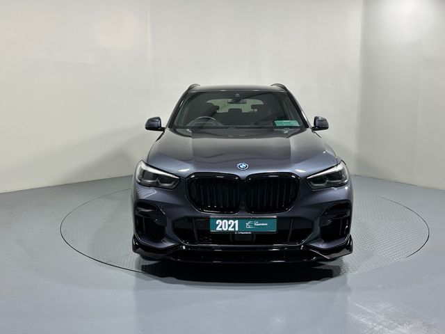 Image for 2022 BMW X5 45E M Sport M Performance 