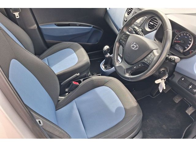 Image for 2017 Hyundai i10 Deluxe 1.0 Petrol