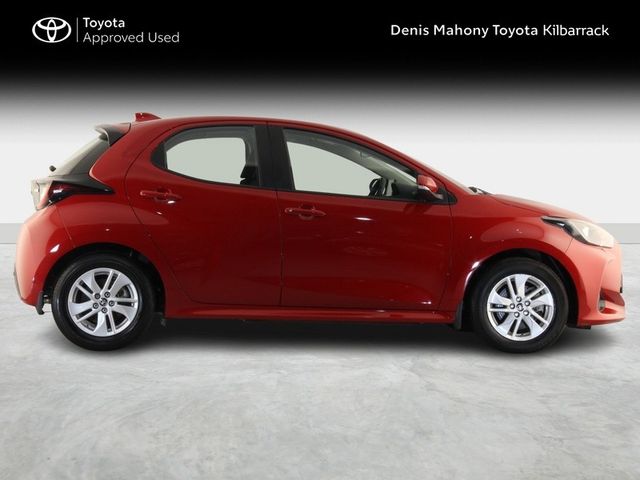 Image for 2023 Toyota Yaris HYBRID LUNA