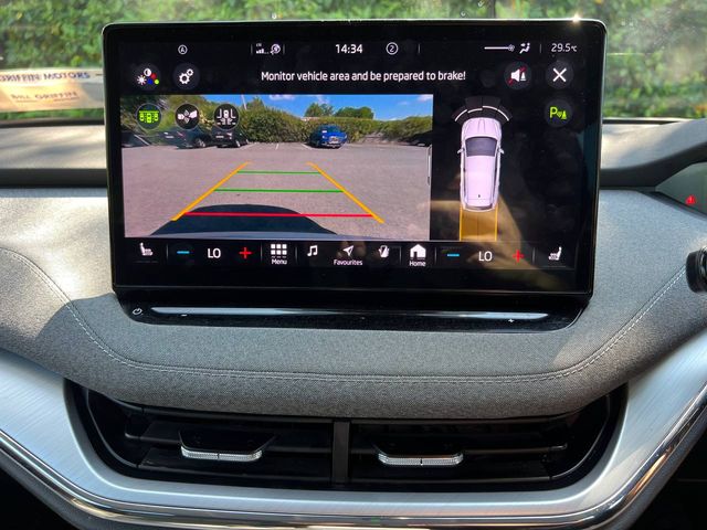 Image for 2023 Skoda Enyaq IV 60 58KWH // APPLE CARPLAY/ANDROID AUTO // PARKING SENSORS FRONT & REAR // DIGITAL CLUSTER