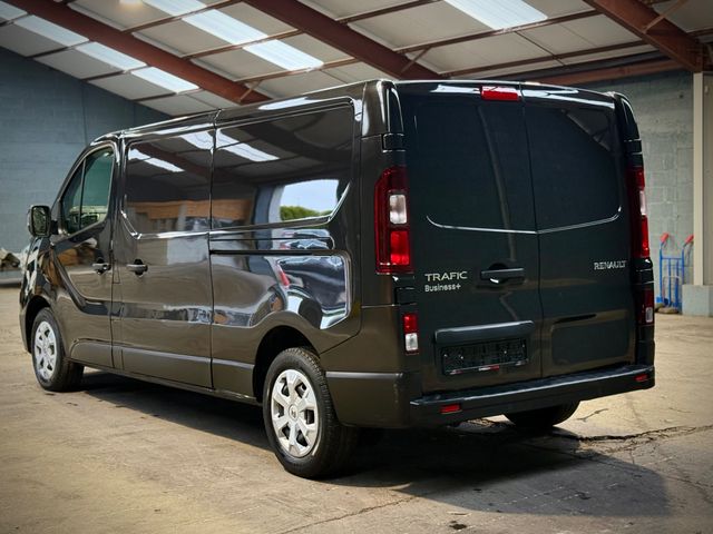 Image for 2023 Renault Trafic LL30 BUSINESS PLUS DC // LOW MILEAGE // VAT INVOICE //