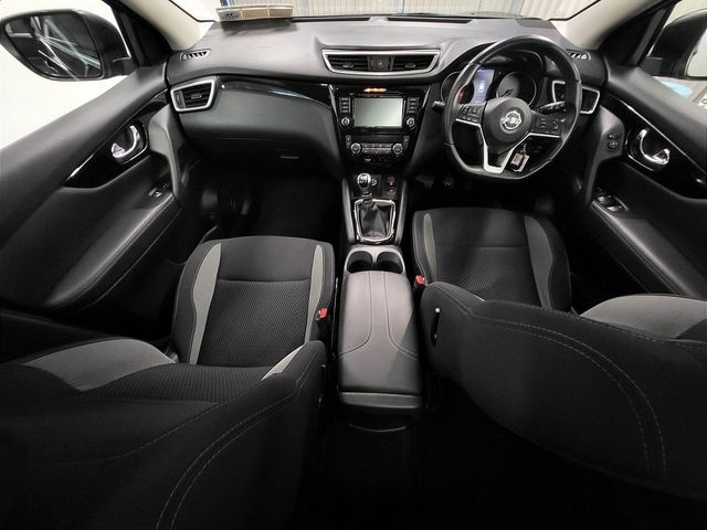 Image for 2020 Nissan Qashqai 1.3 PET SV