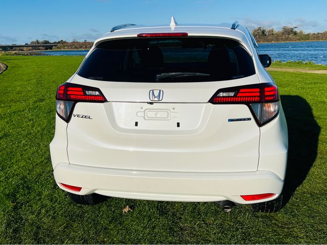 Image for 2015 Honda Vezel 1.5 HYBRID AUTOMATIC HI - SPEC 