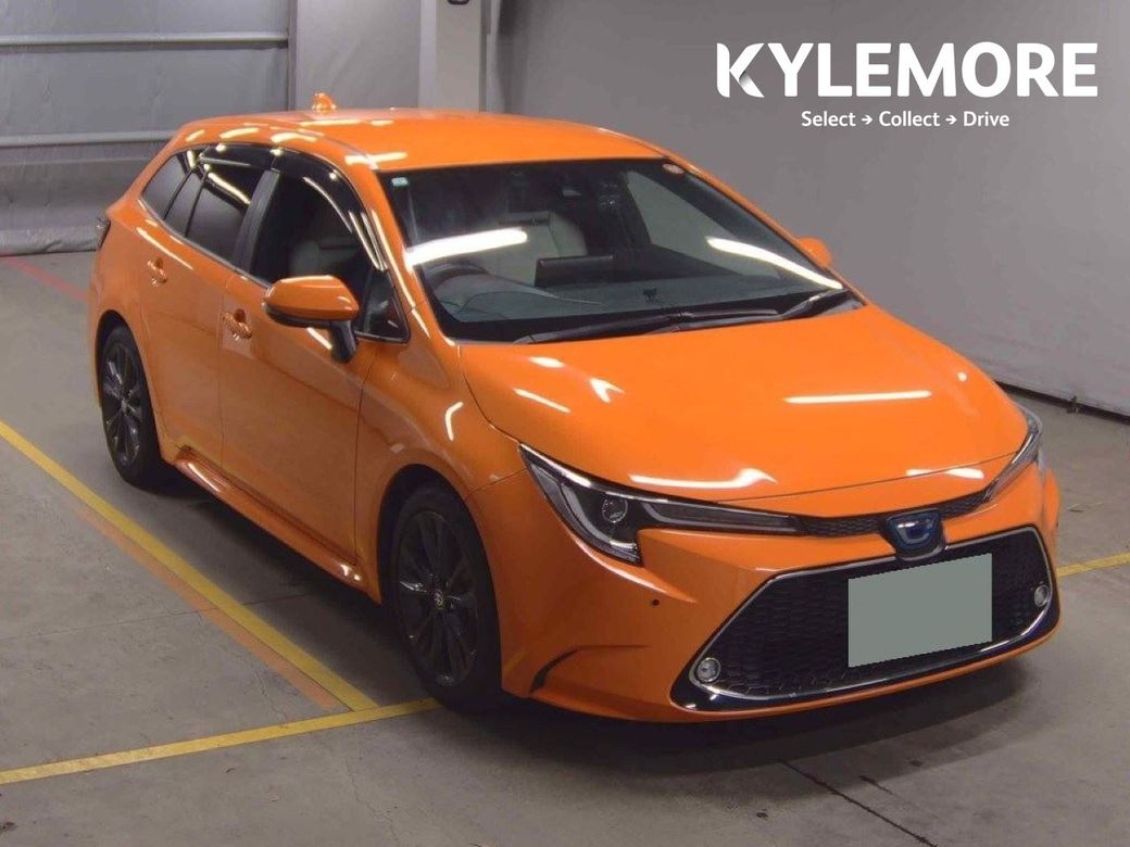 Image for 2021 Toyota Corolla 1.8 HYBRID TOURING WXB ESTATE - WHITE/GREY LEATHER INTERIOR - FACTORY ALLOYS - ADAPTIVE CRUISE CONTROL - TOYOTA SAFETY SENSE - REAR CAMERA - HEATED SEATS