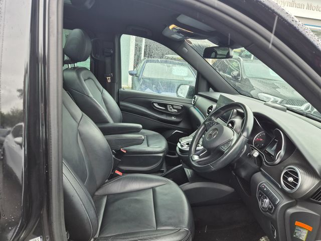 Image for 2018 Mercedes-Benz V Class V220 AMG Sport 7 Seater