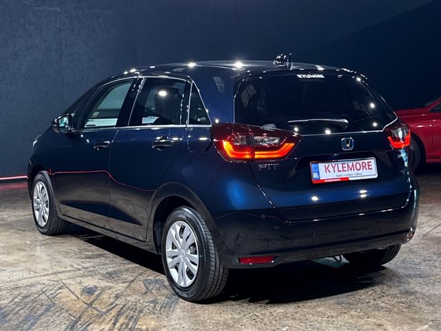 Image for 2021 Honda Fit AUTOMATIC HYBRID 1.5L - HEATING / AC CONTROLS - REVERSE CAMERA - CRUISE CONTROL - LANE KEEP ASSIST - MULTI FUNCTION STEERING WHEEL