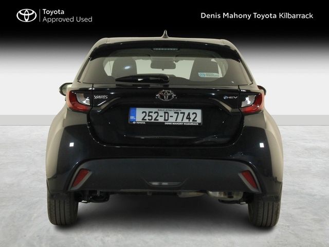 Image for 2025 Toyota Yaris Luna